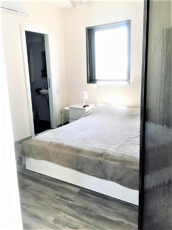 2 Bdr Nitza Appartment With Balkony Netanja Buitenkant foto